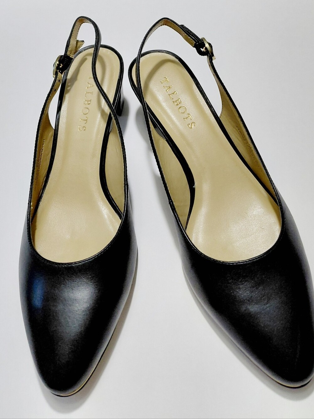 TALBOTS Women's Kelsey Black Leather Slingback Pumps  Size 8M